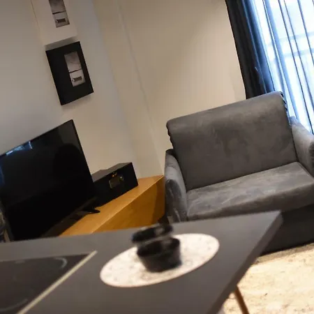 Comely Luxury Must *