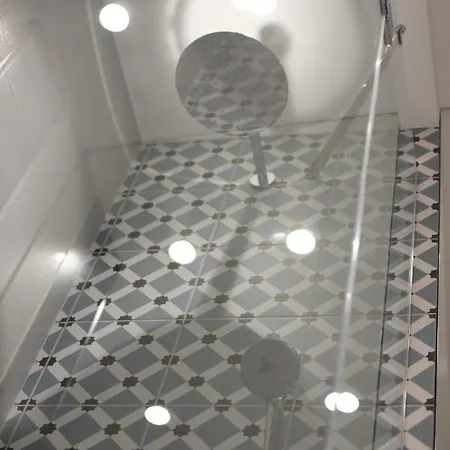 Apartment Comely Luxury Must *