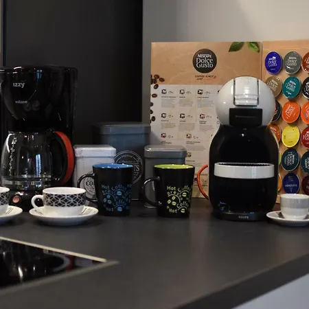 Apartment Comely Luxury Must