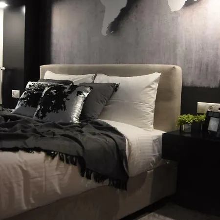 Comely N Gusto Luxury Apts. Апартаменты Салоники