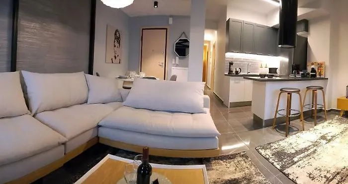 Comely Luxury Must * Thessaloniki