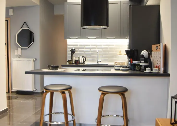 Apartment Comely Luxury Must