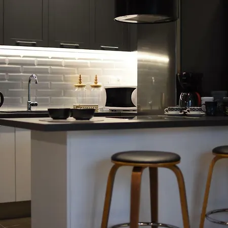 Comely N Gusto Luxury Apts. Apartamento *