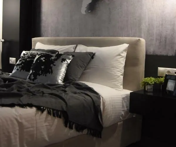 Comely Luxury Must דירה סלוניקי