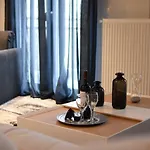 Comely Luxury Must Thessalonique